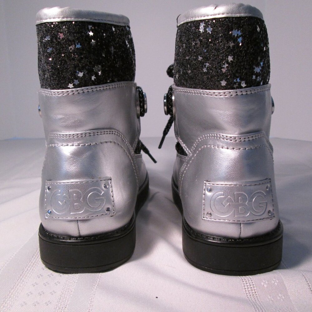 GBG by Guess Sparkle Aylan Boots Silver/Black Sz 5.5 - Picture 5 of 10